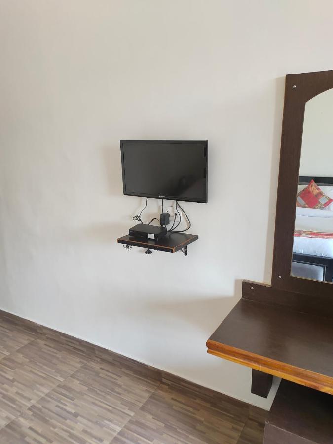 Treebo Spring Birds Otel Bhīm Tāl Dış mekan fotoğraf